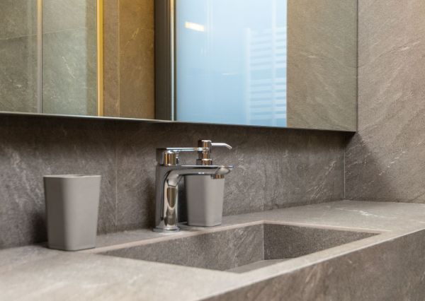 Styles de robinets lavabo à adopter pour sublimer votre salle de bain
